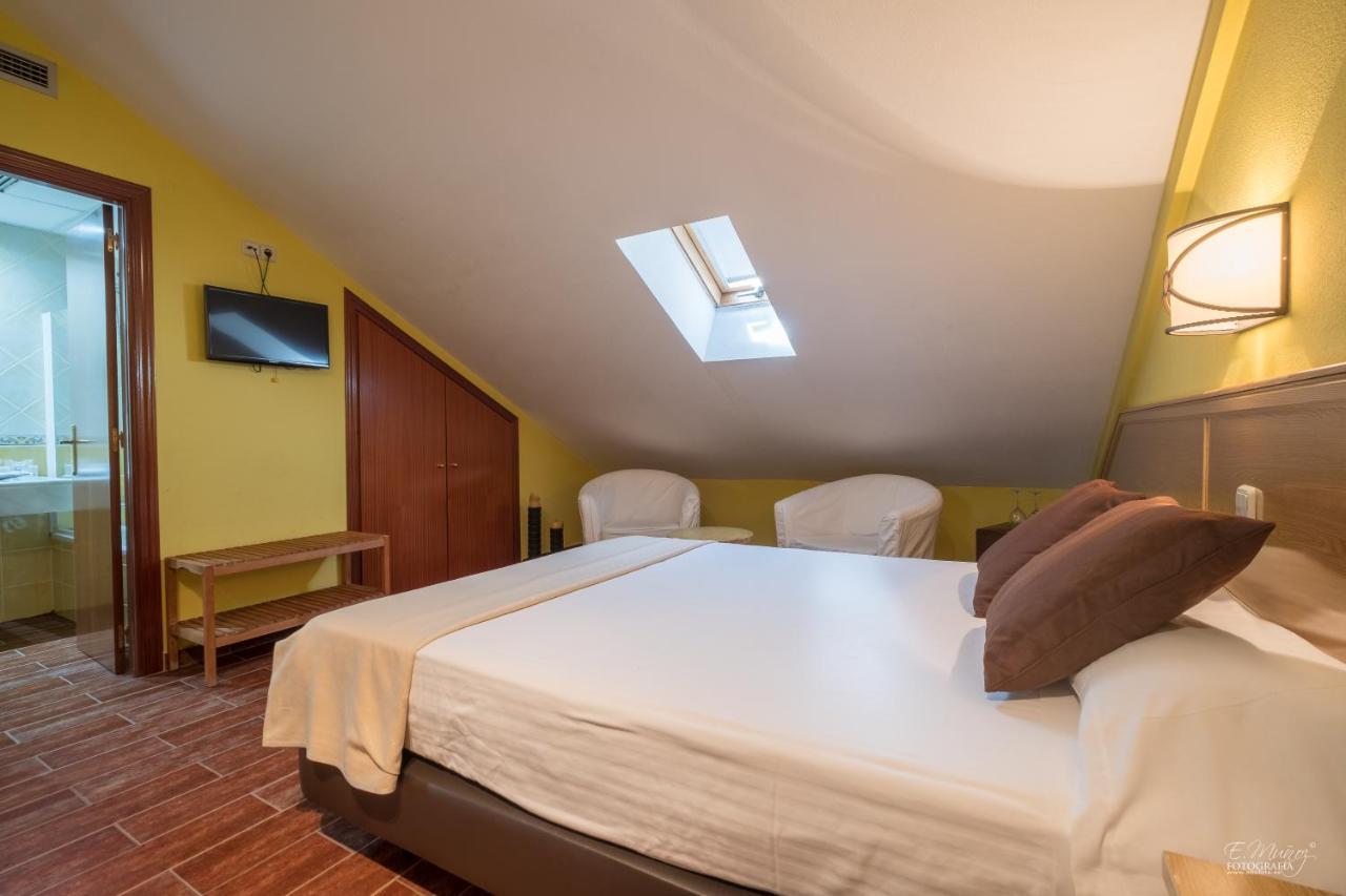 Hotel Vivar Griñón Esterno foto