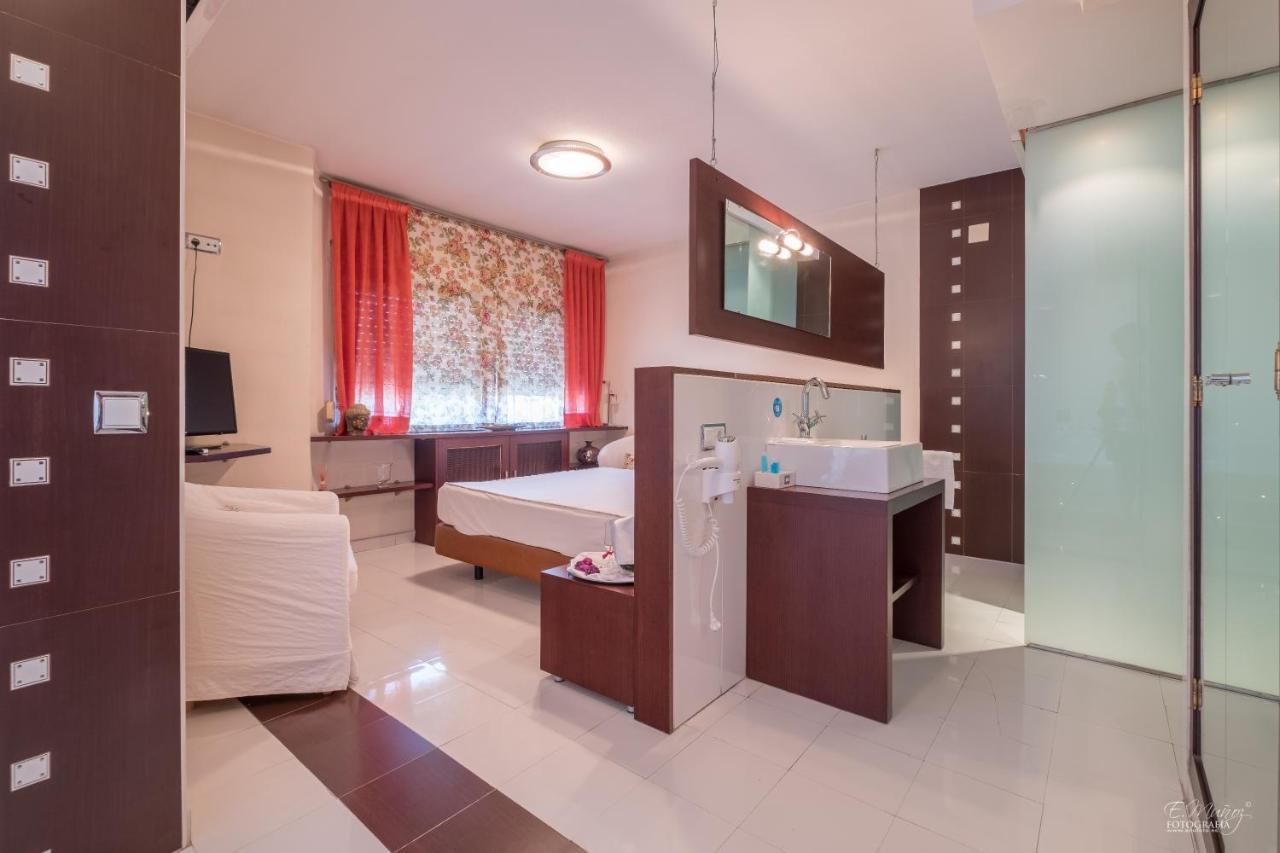 Hotel Vivar Griñón Esterno foto